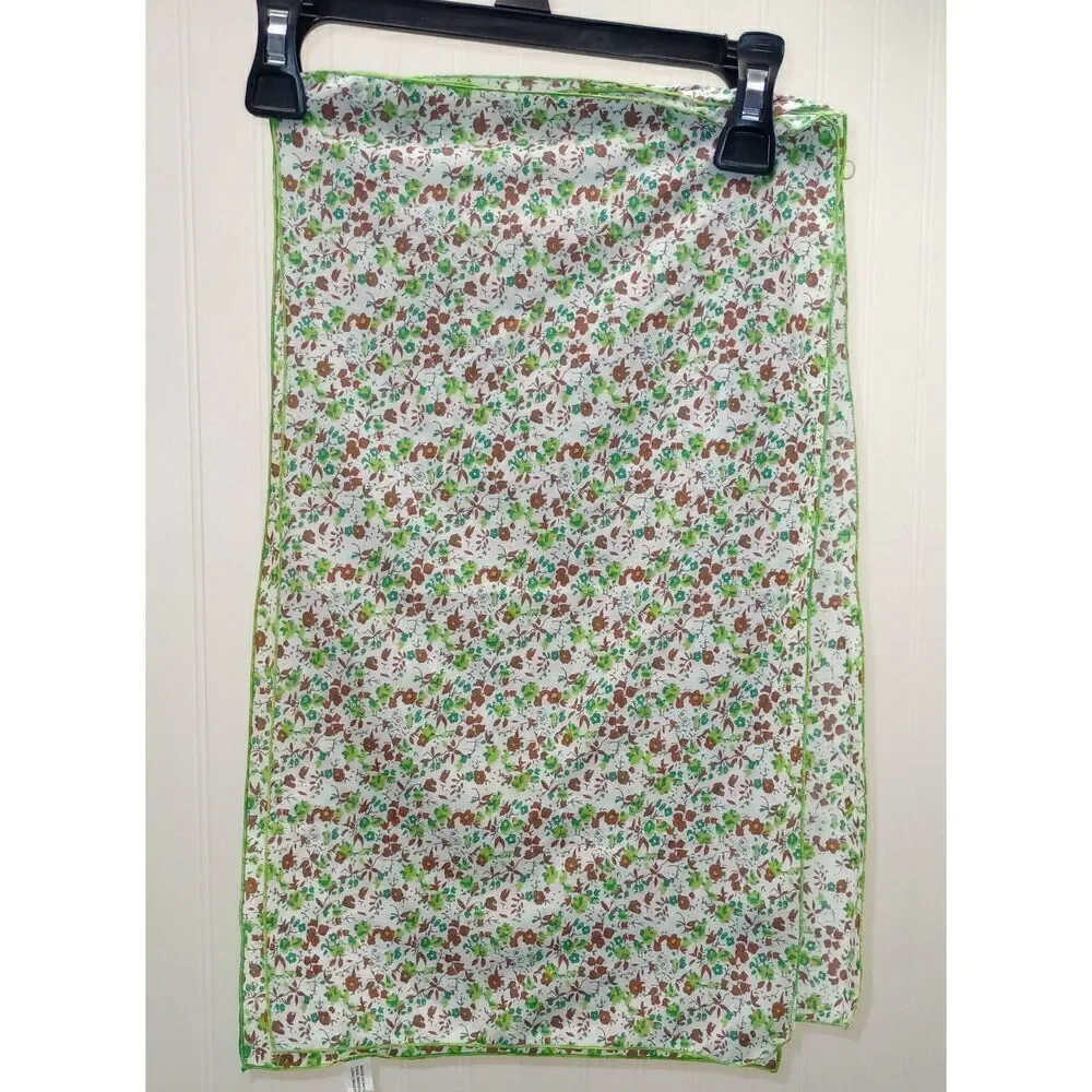 Vintage Paul marshall, Long Beach california, green brown floral napkins handker